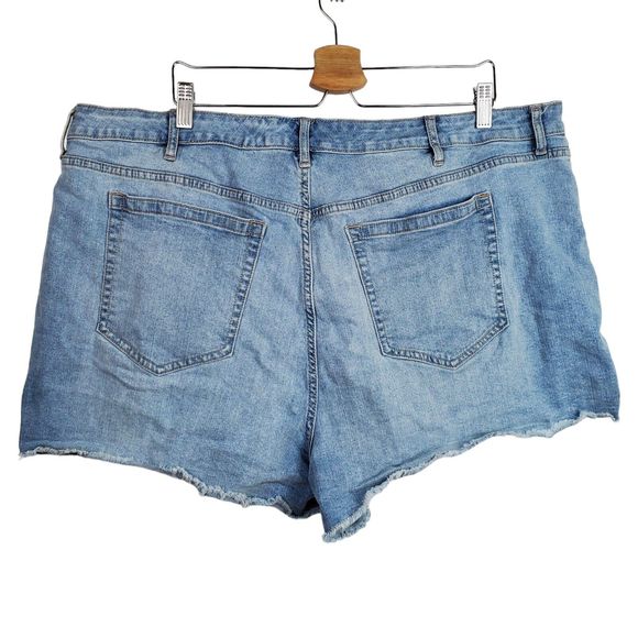 Torrid Feel the Fit Light Wash Distressed Denim Jeans Sz 24 - Picture 2 of 7